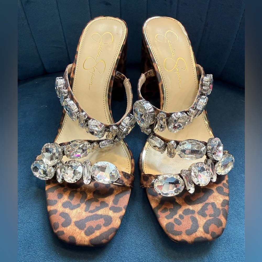 Jessica Simpson Leopard Print Crystal Embellished Heels NWOT Size 8
